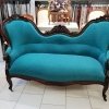 Sofa bleu par tapissier matelassier Roquemaure